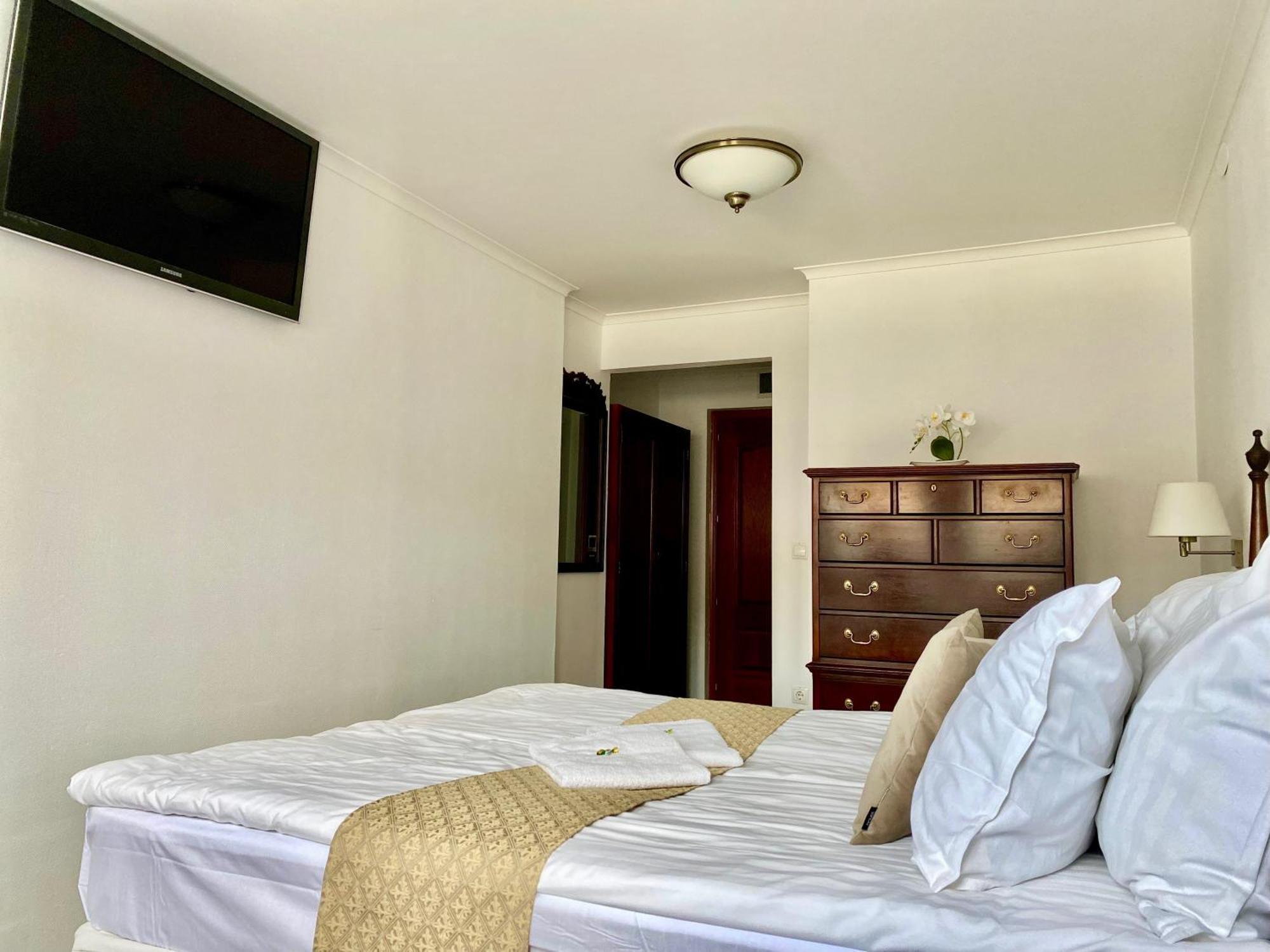 Opera16 Guestrooms — Fotók 1